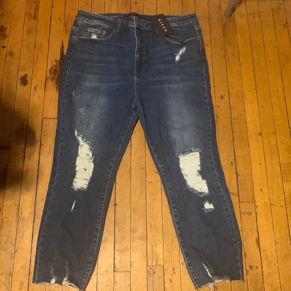 Risen Jeans
